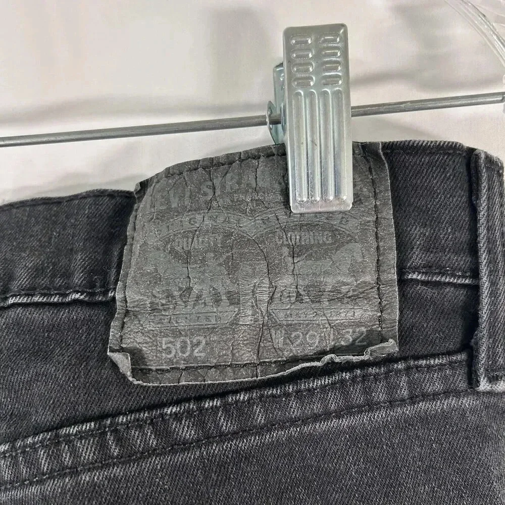 Levis waist 30